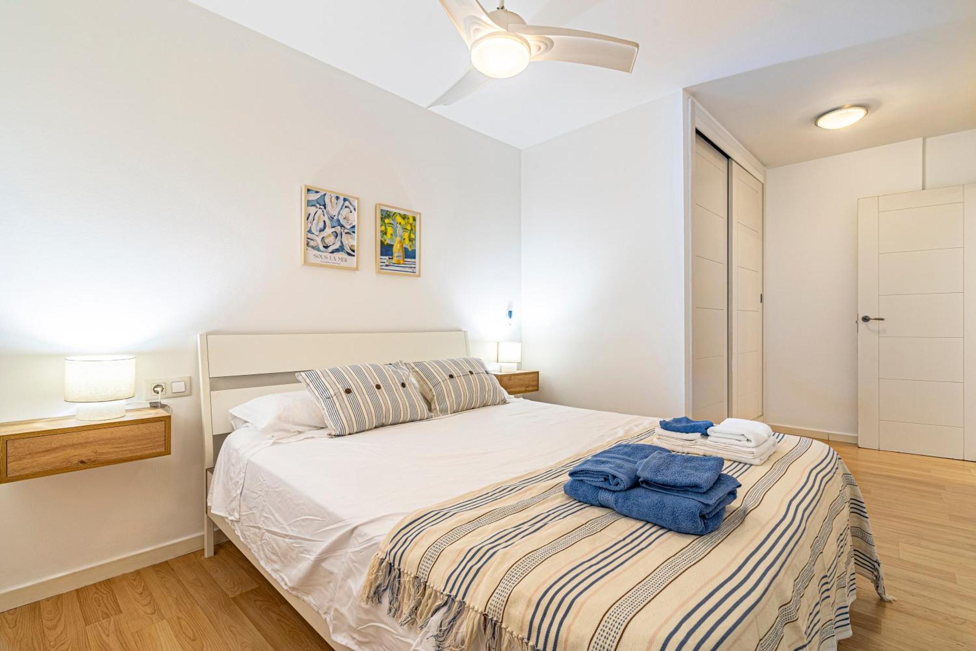 Solis Mare Apartments - Pedregalejo Beach มาลากา ภายนอก รูปภาพ