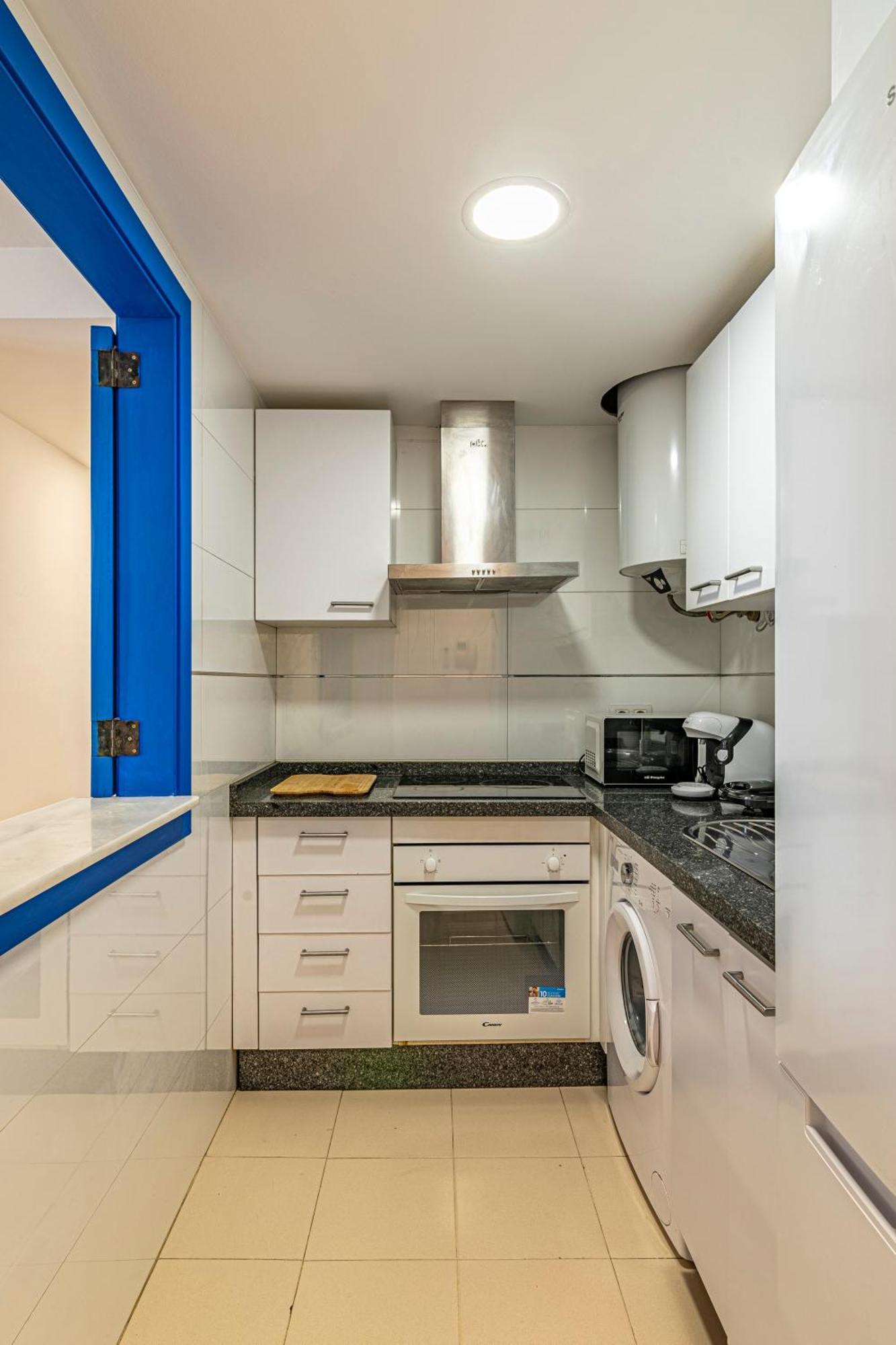 Solis Mare Apartments - Pedregalejo Beach มาลากา ภายนอก รูปภาพ