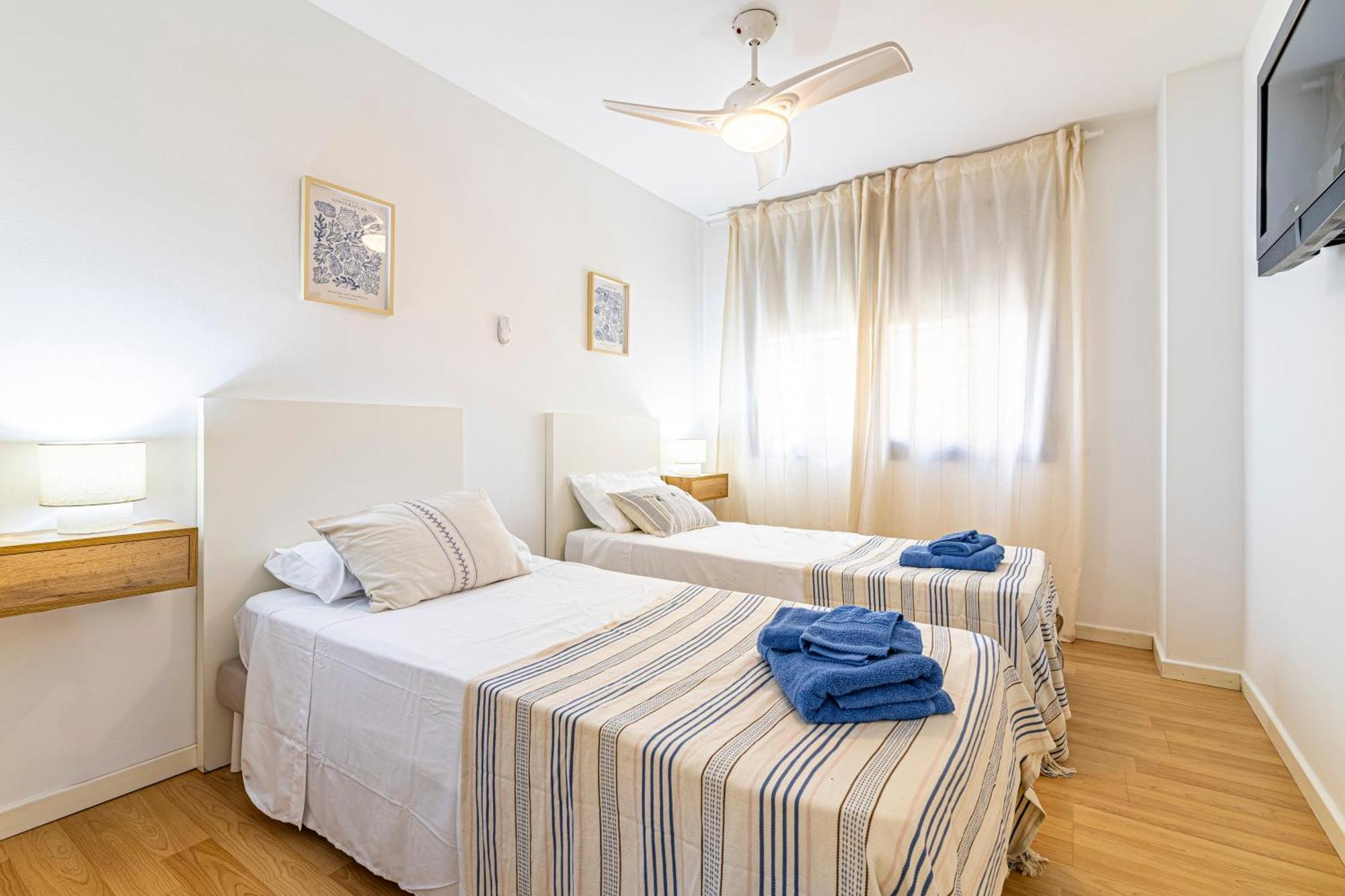 Solis Mare Apartments - Pedregalejo Beach มาลากา ภายนอก รูปภาพ