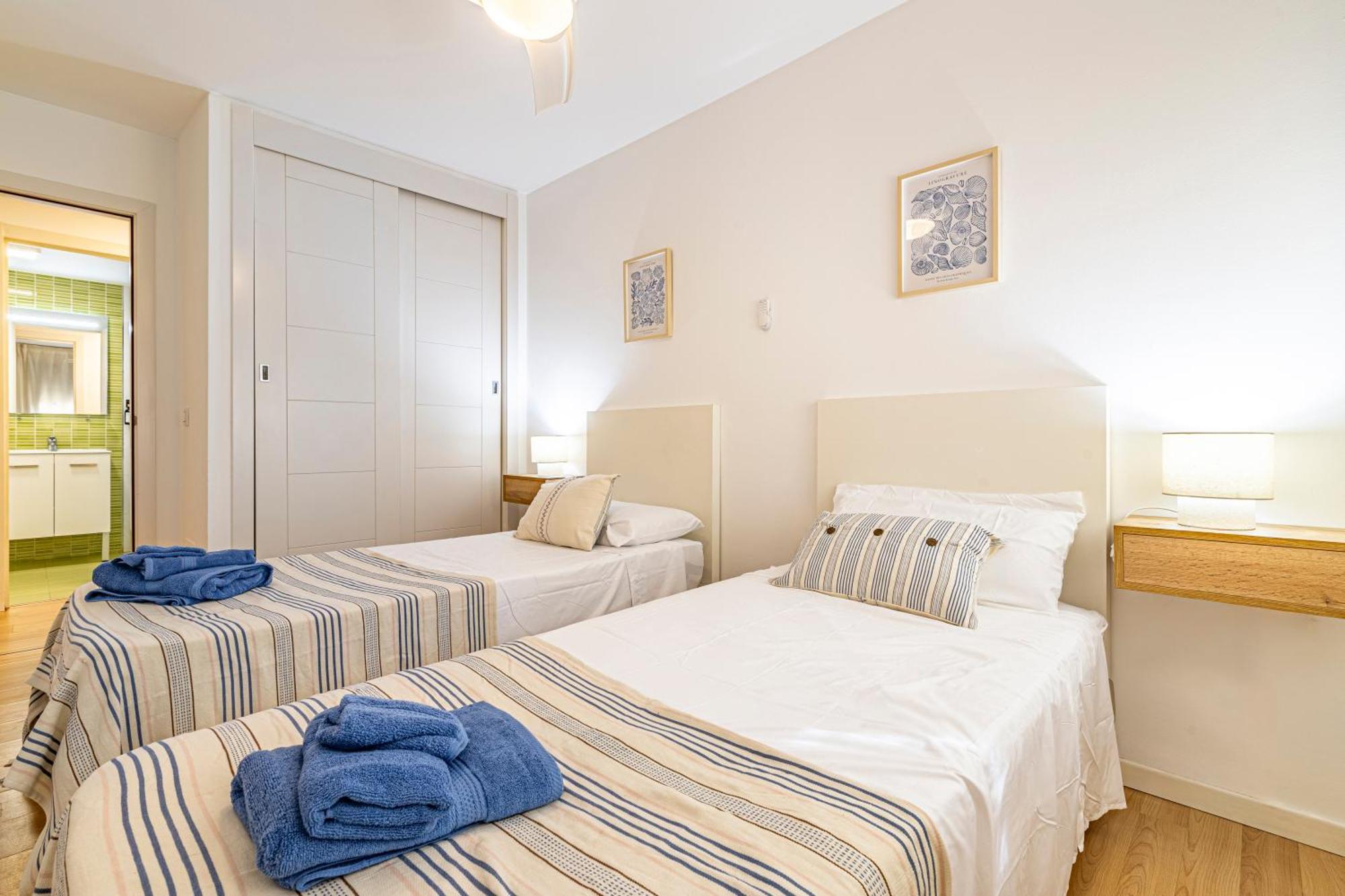 Solis Mare Apartments - Pedregalejo Beach มาลากา ภายนอก รูปภาพ